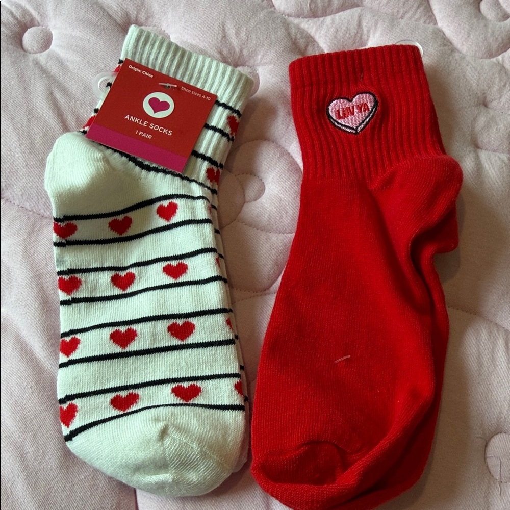 Target Red and White Heart Ankle Socks - 2-Pack